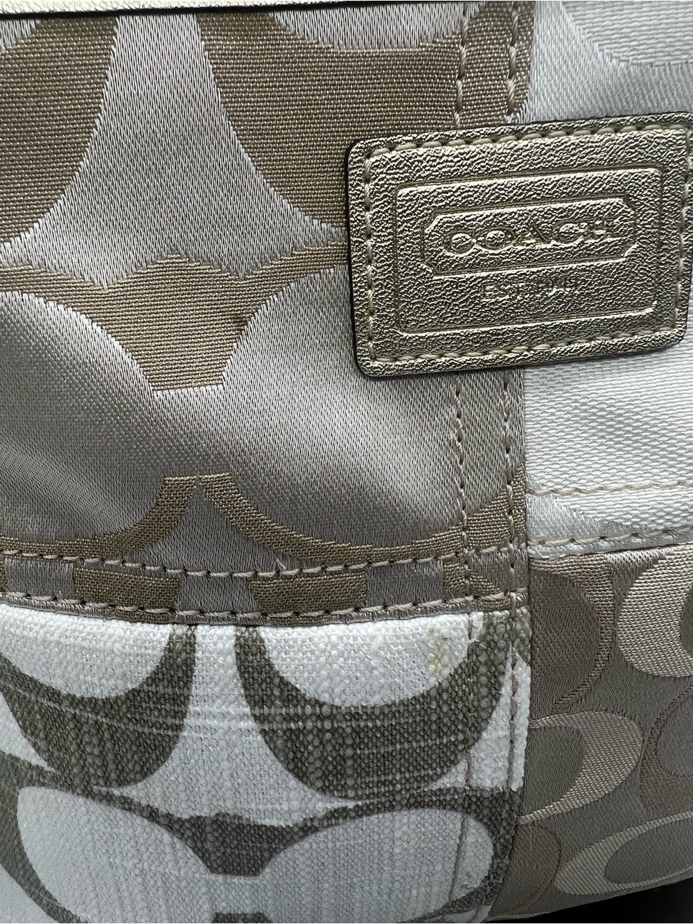 COACH Y2K Signature Patchwork Khaki Gold Jacquard Canvas Swingpack Crossbody Bag - Picture 4 of 14